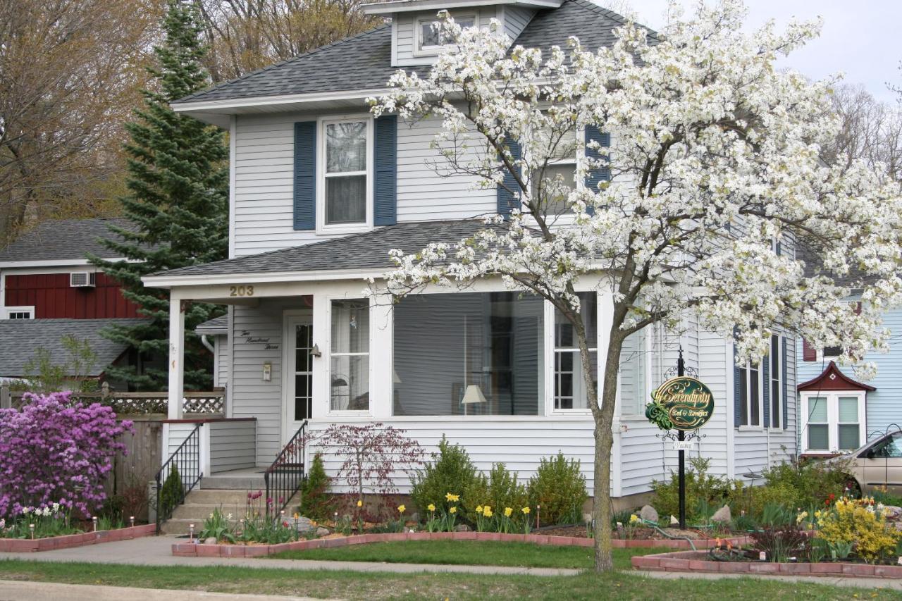 Serendipity Bed And Breakfast Saugatuck Luaran gambar